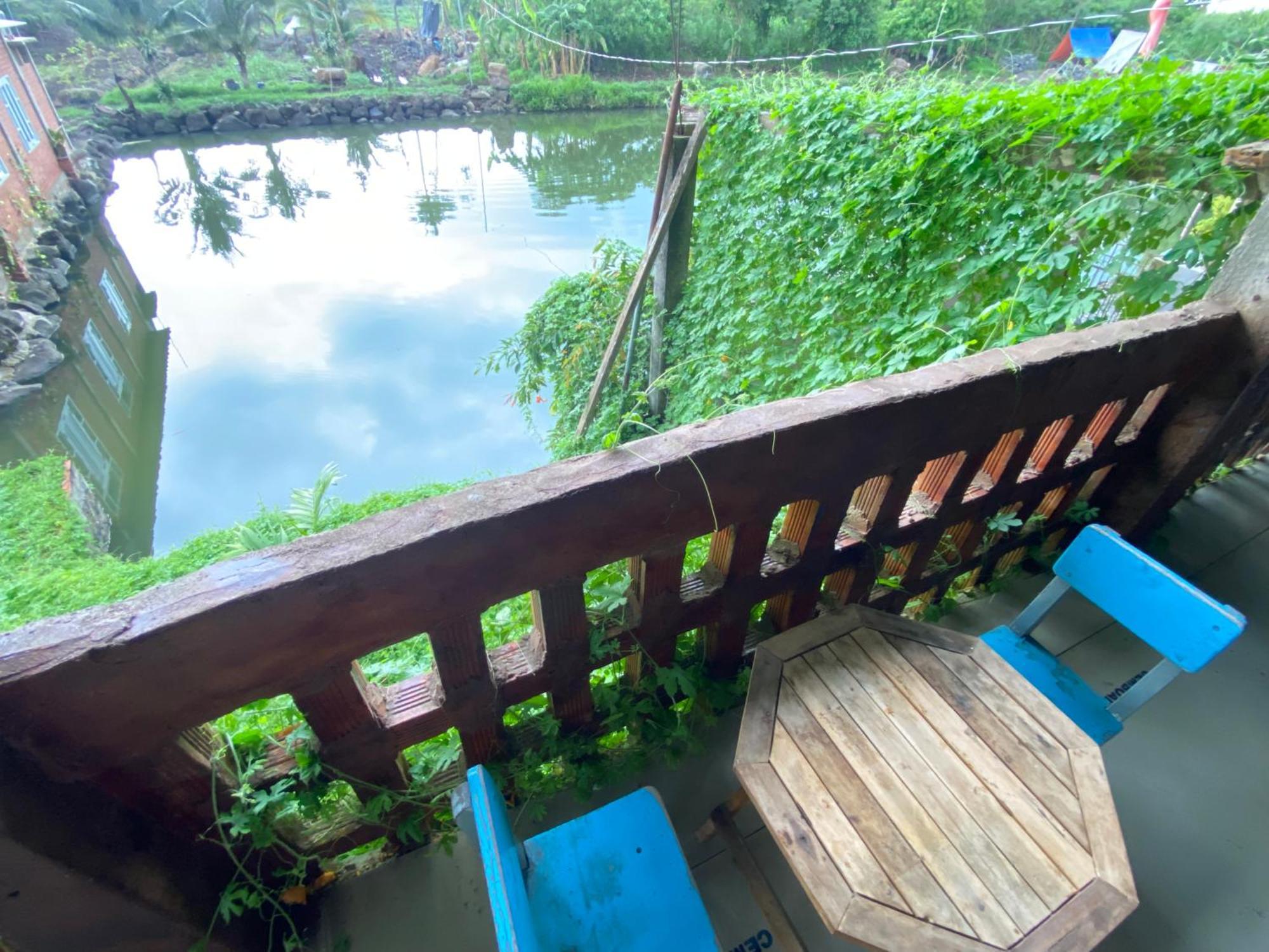 Homestay Tay Xa Trang Bom Exterior foto